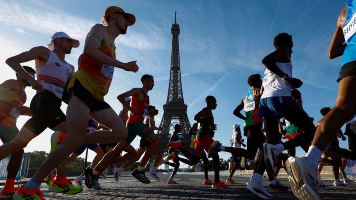 Macron veut créer une journée nationale du sport alors que la France fait ses adieux aux Jeux olympiques