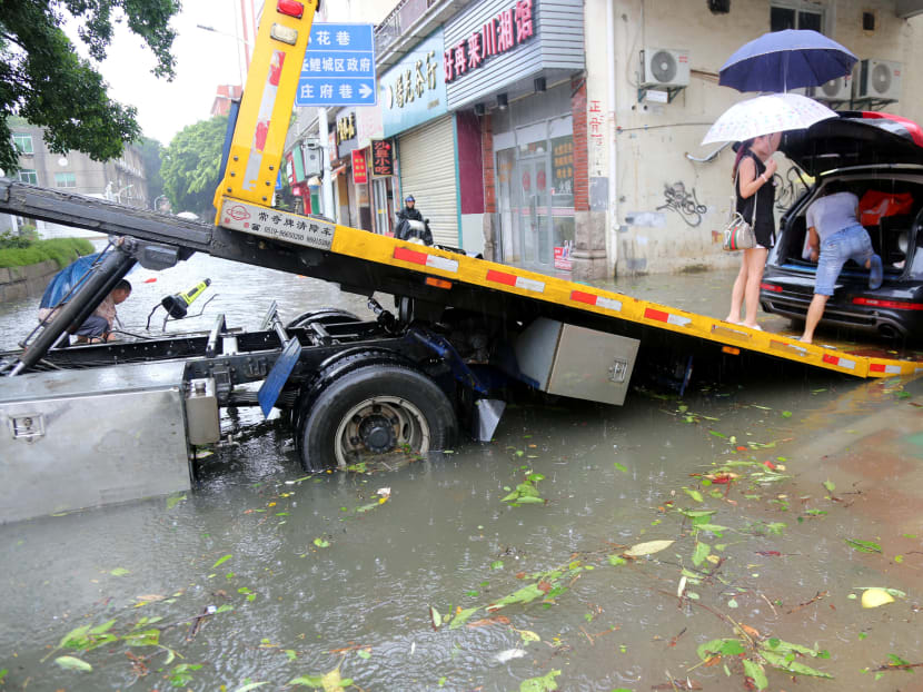 Gallery: 8 people dead after Typhoon Meranti hits China, Taiwan
