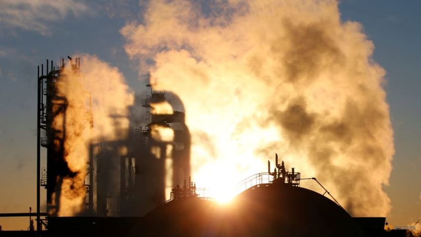 Japan manufacturers' mood turns positive as economy recovers