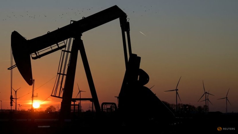 Oil steadies as investors take stock of banking crisis Oil steadies as investors take stock of banking crisis