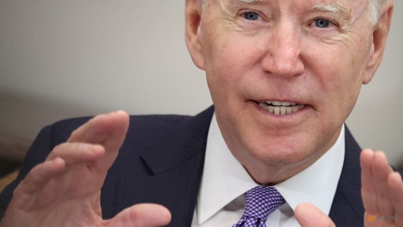 Biden to meet US CEOs in 'rallying cry' for vaccine mandates Biden to meet US CEOs in 'rallying cry' for vaccine mandates