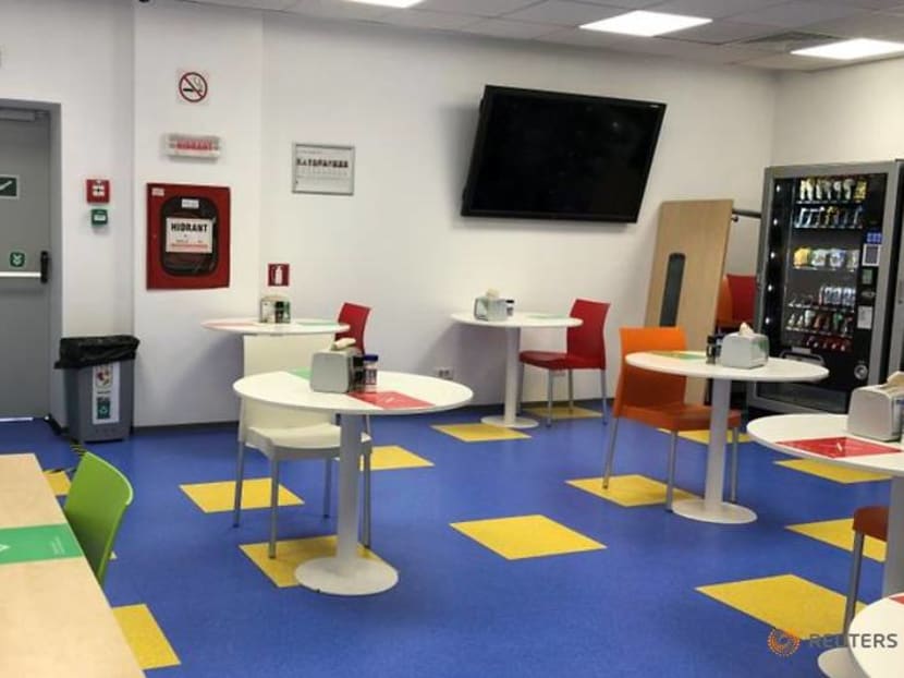 Touchless lattes and self-service kiosks: office break rooms go virus-proof Touchless lattes and self-service kiosks: office break rooms go virus-proof