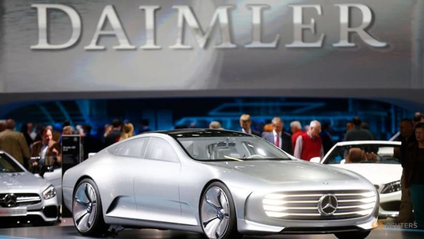 Daimler says to cut jobs to save €1 billion by end-2022 Daimler says to cut jobs to save €1 billion by end-2022