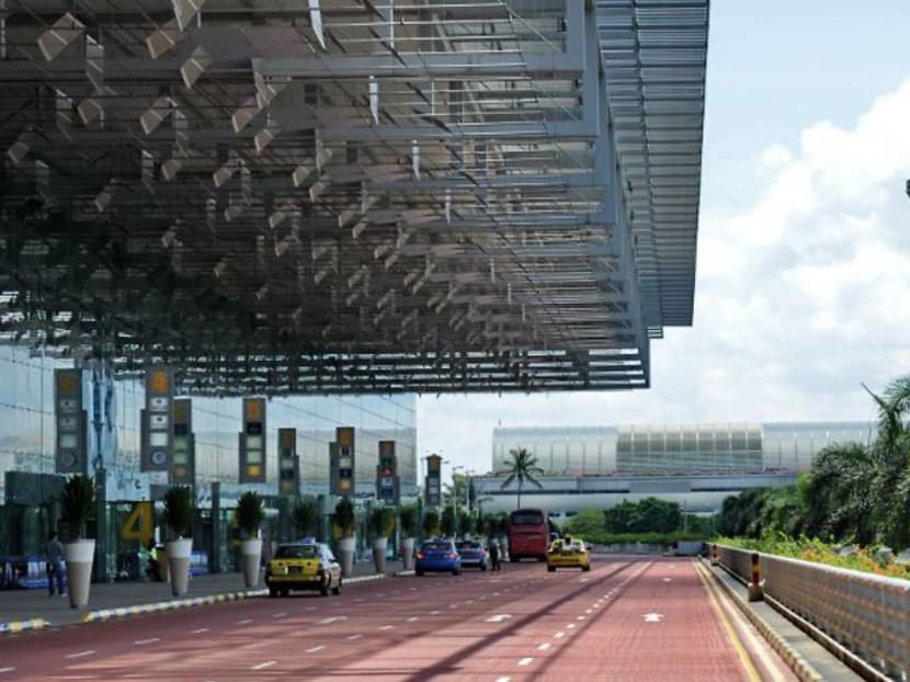 Singapore to allow differentiated COVID-19 safety rules for travellers vaccinated overseas Singapore to allow differentiated COVID-19 safety rules for travellers vaccinated overseas