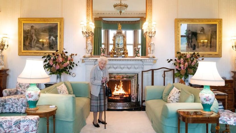 Doctors concerned for UK Queen Elizabeth's health Doctors concerned for UK Queen Elizabeth's health