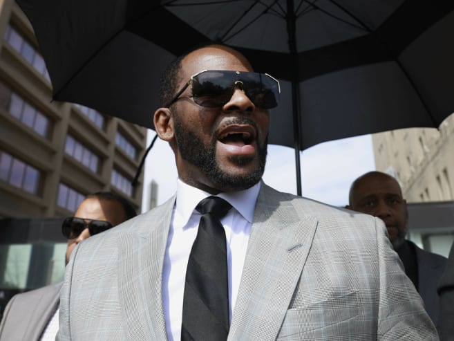 Woman testifies singer R Kelly had sexual contact with her when she was a minor