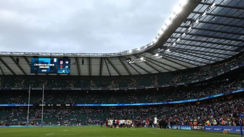 England beat Wales 19-17 but suffer Farrell red card