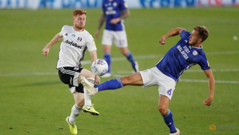 Fulham sign midfielders Reed, Lemina from Southampton Fulham sign midfielders Reed, Lemina from Southampton