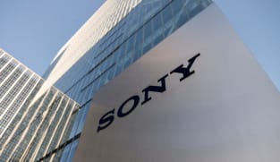 Sony posts 7% fall in annual profit 