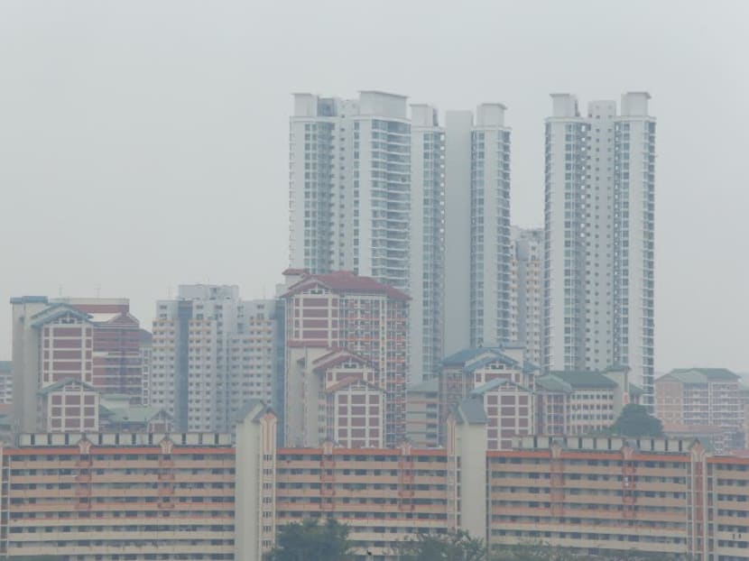 Air quality enters unhealthy levels as 3-hour PSI breaches 100