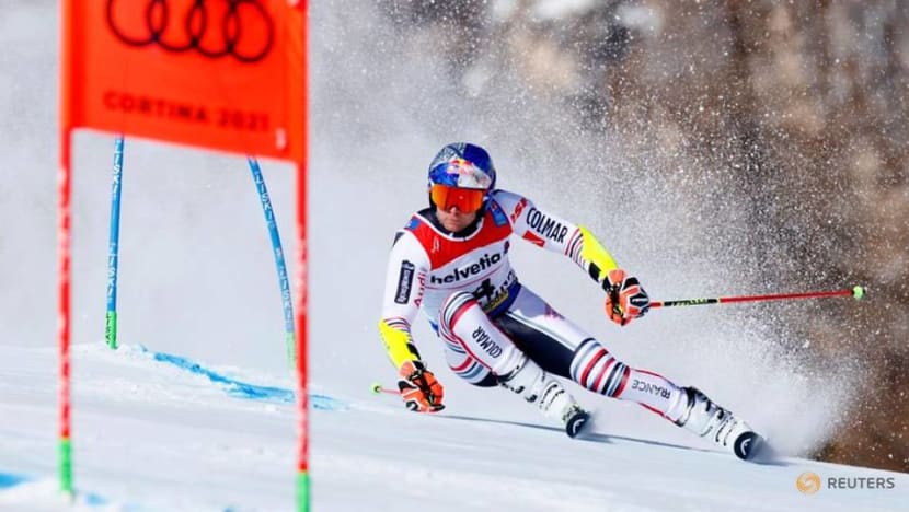 Pinturault in charge after giant slalom first run Pinturault in charge after giant slalom first run