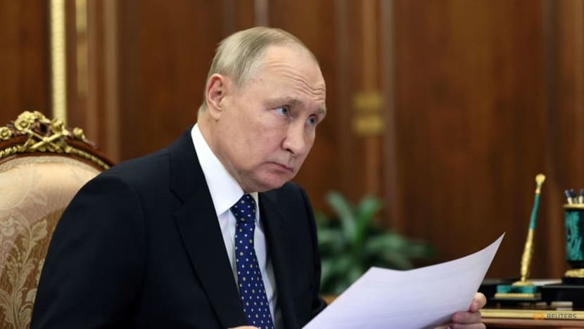 Putin tries to boost decision-making and kit manufacture for Ukraine campaign Putin tries to boost decision-making and kit manufacture for Ukraine campaign