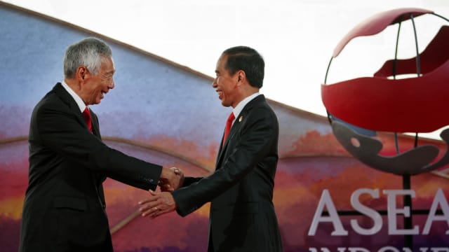 总理：新加坡致力维护亚细安中心地位和团结 