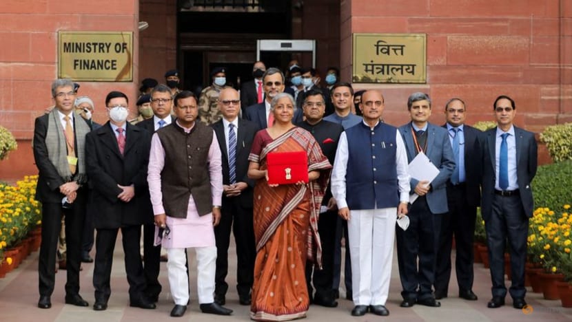 India goes on a spending spree to boost growth, stokes concern over fiscal deficit India goes on a spending spree to boost growth, stokes concern over fiscal deficit