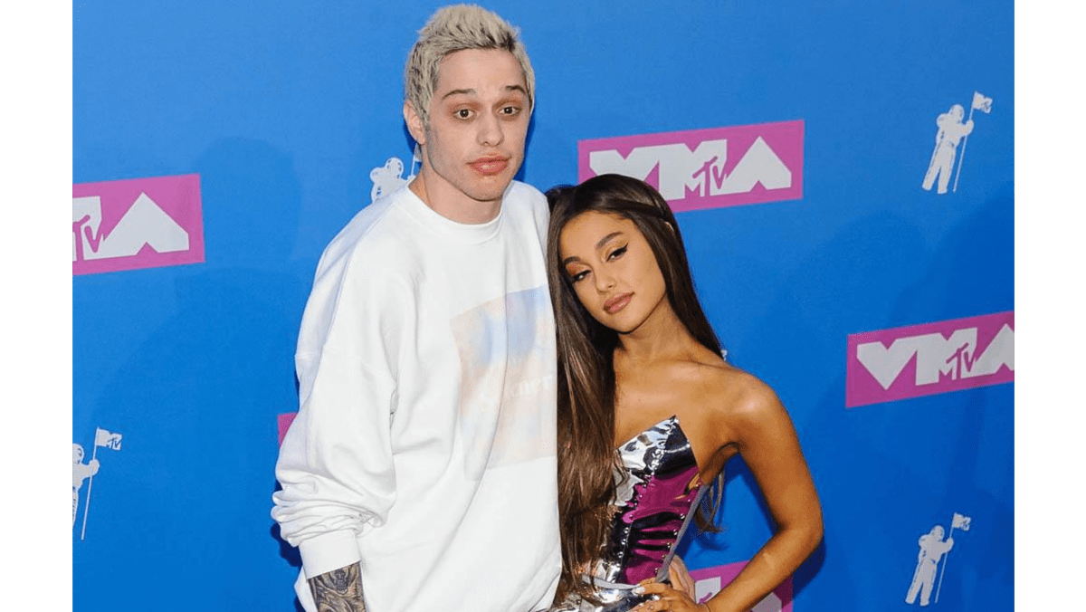 Ariana Grande's complicated relationship 8days