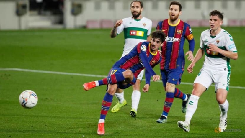 Messi double helps Barca see off Elche Messi double helps Barca see off Elche