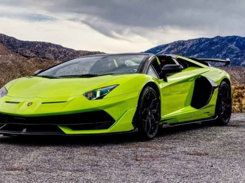 ST luxury article - sports car