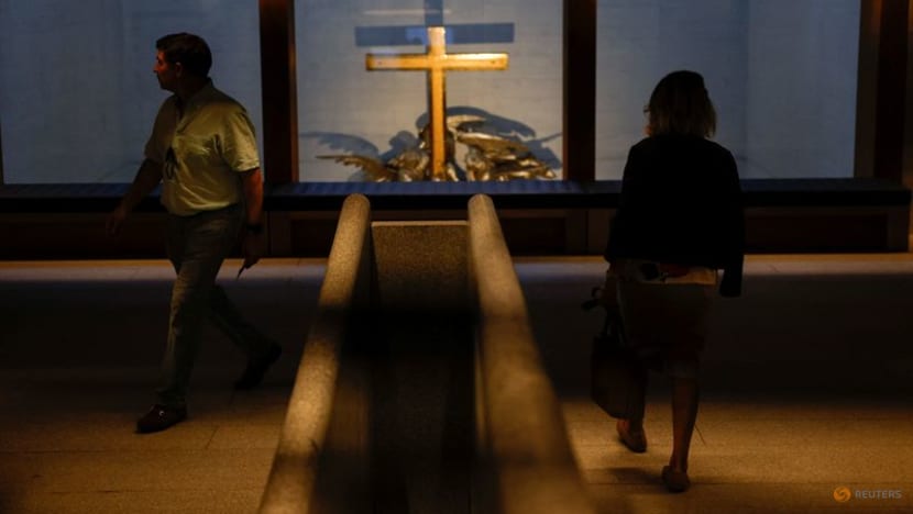 New Madrid gallery brings royal treasures under one roof