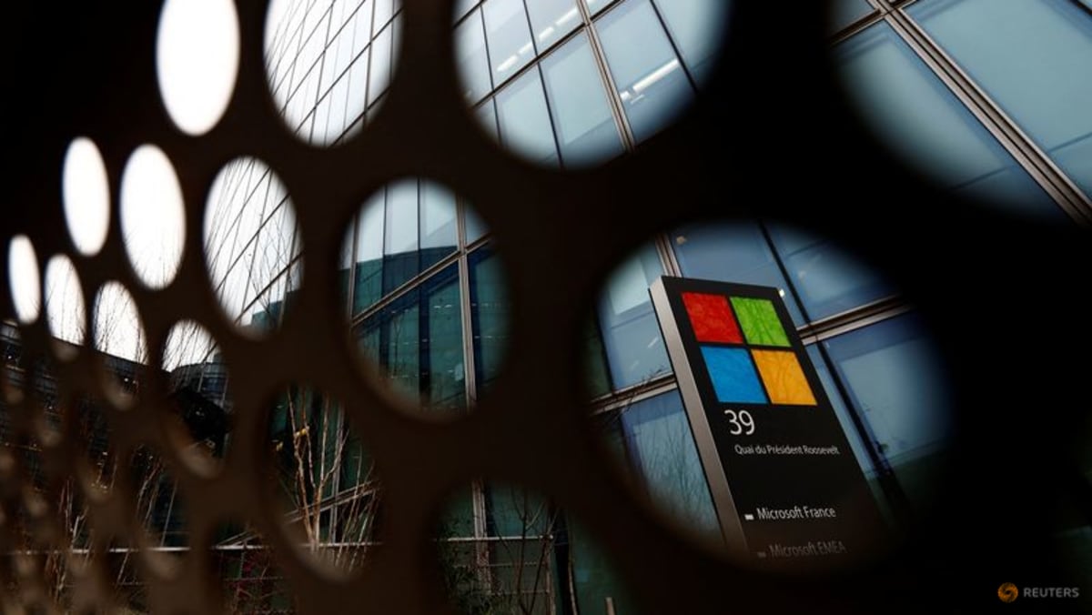 Microsoft menghasilkan perkiraan tertinggi, saham melonjak 8% karena AI meningkatkan penjualan