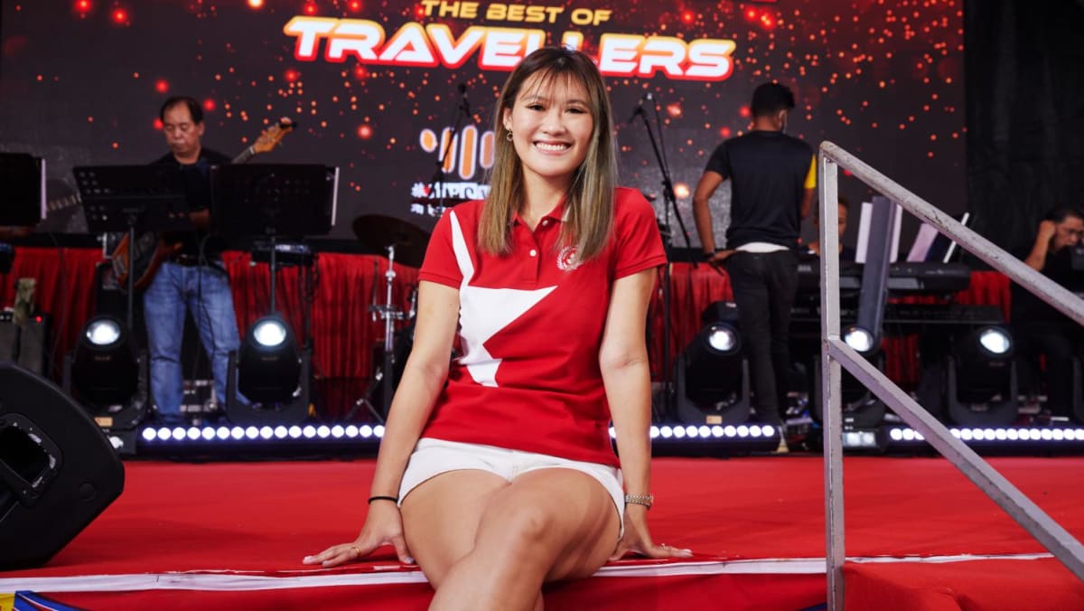 this-23-year-old-gen-z-getai-operator-wants-to-share-her-love-of-the-song-stage-with-the-younger-generation