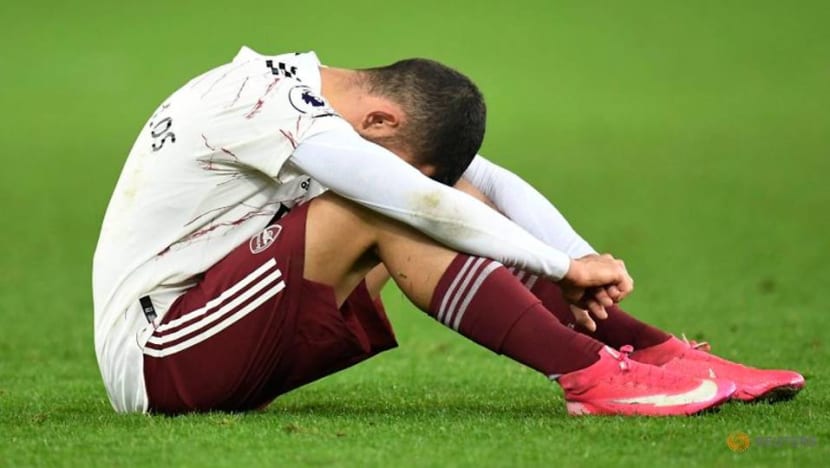 Liverpool smash seven past Palace, Arsenal lose again Liverpool smash seven past Palace, Arsenal lose again
