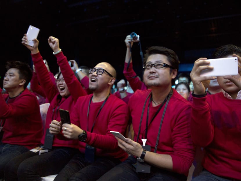 China’s Xiaomi unveils phone aimed at iPhone users