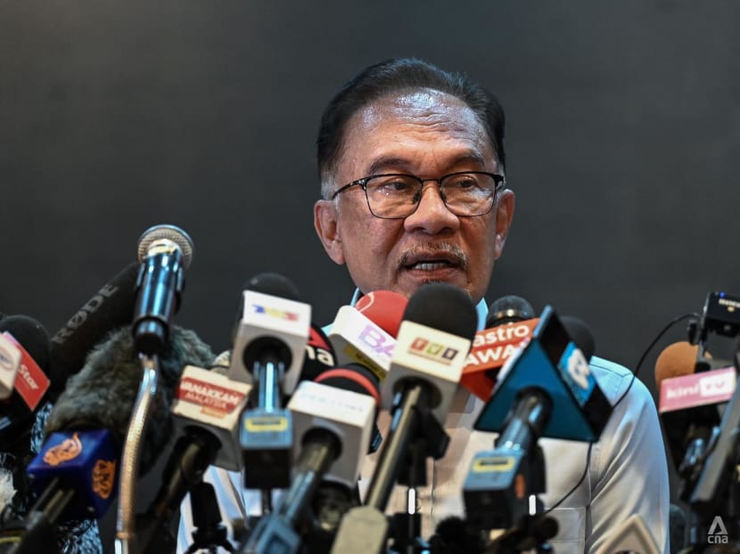 ‘Very pleased’ with PH-BN talks, corruption cases not part of negotiation, says Anwar ‘Very pleased’ with PH-BN talks, corruption cases not part of negotiation, says Anwar