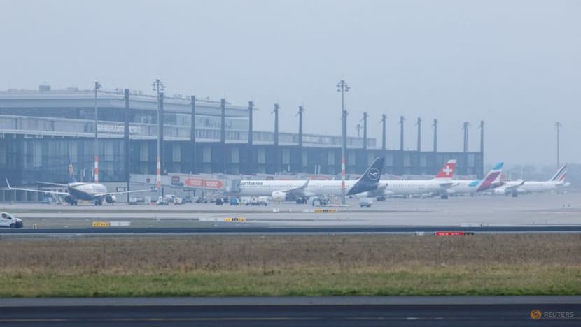 German union calls for strikes on Monday at Berlin, Hamburg airports