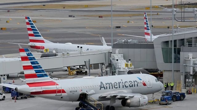 因故障硬着陆 美国客机六人受伤入院