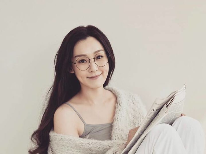 Netizens Accuse Christine Fan Of Being A Hypocrite After She Shared A