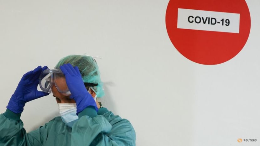 Spain's regions seek tighter restrictions as COVID-19 cases tick up