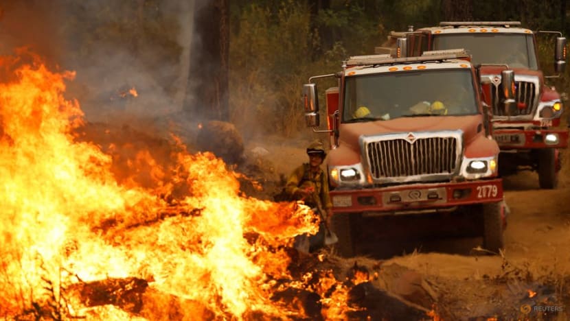 Rain helps California firefighters combat blaze, ends brutal heat wave