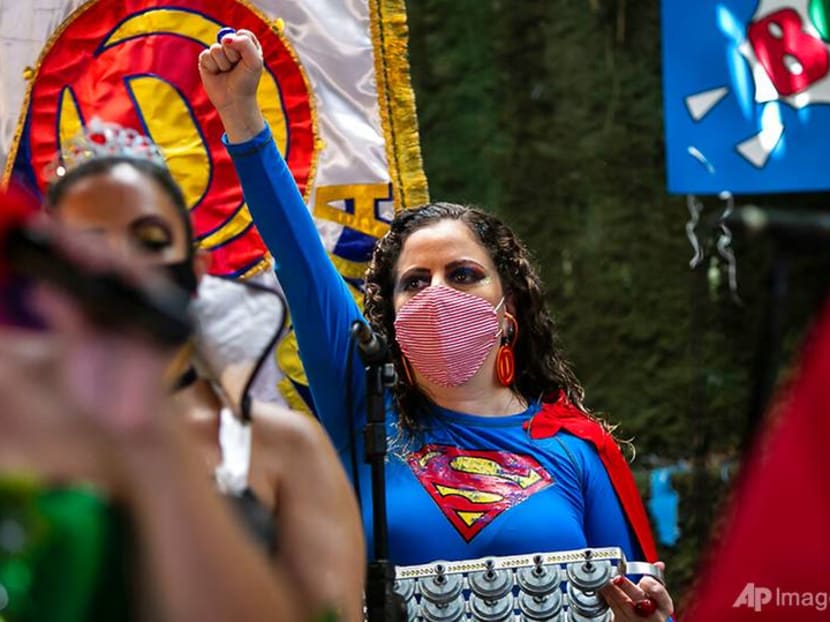 Rio's Carnival goes online, fans scattered across internet instead of dancing in the streets Rio's Carnival goes online, fans scattered across internet instead of dancing in the streets