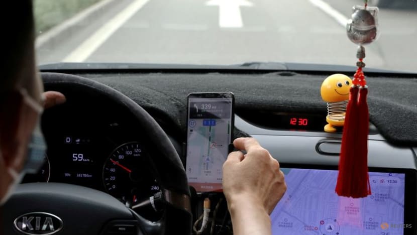 China to cap how much ride-hailing platforms can take from drivers China to cap how much ride-hailing platforms can take from drivers