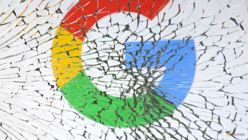 Google says services back up for US users Google says services back up for US users
