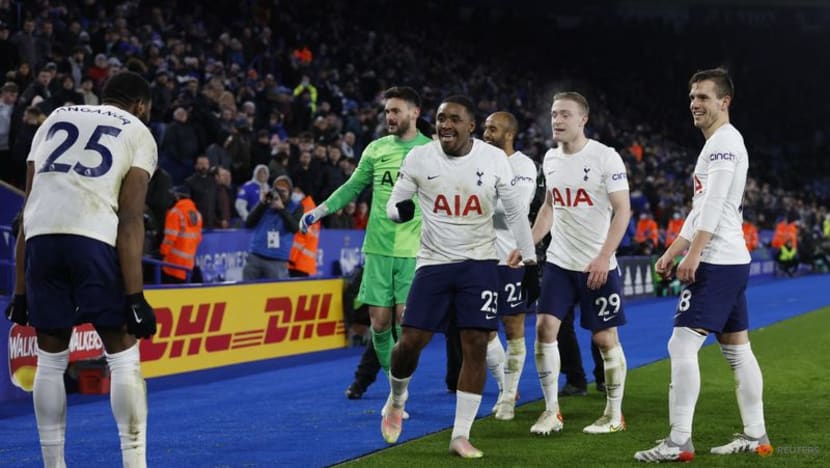 Bergwijn's stoppage-time double snatches stunning Spurs win at Leicester Bergwijn's stoppage-time double snatches stunning Spurs win at Leicester
