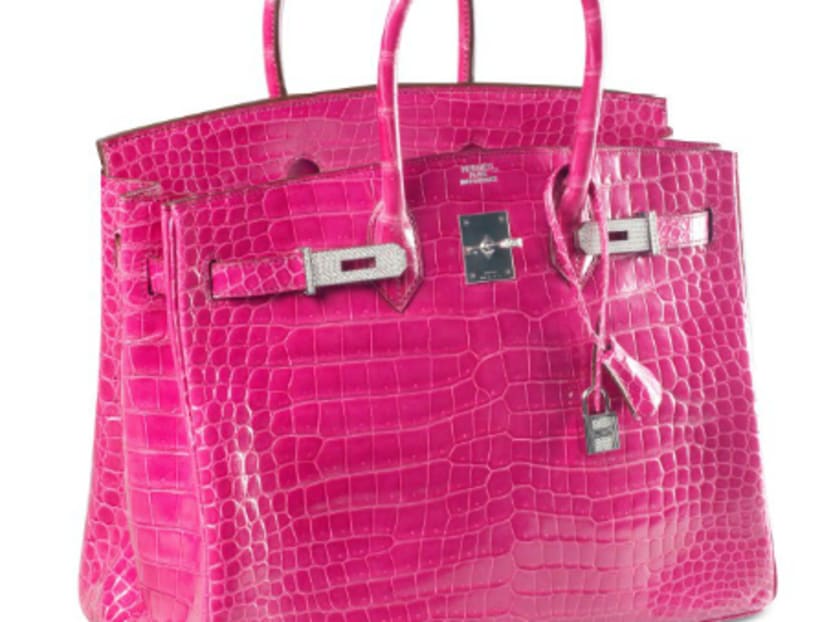 Birkin sets auction record for handbags sold for S 300 000 TODAY