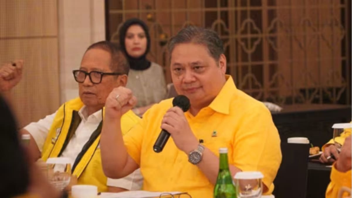 Indonesian minister’s shock resignation as Golkar party chairman sparks speculation over links to palm oil graft case Indonesian minister’s shock resignation as Golkar party chairman sparks speculation over links to palm oil graft case
