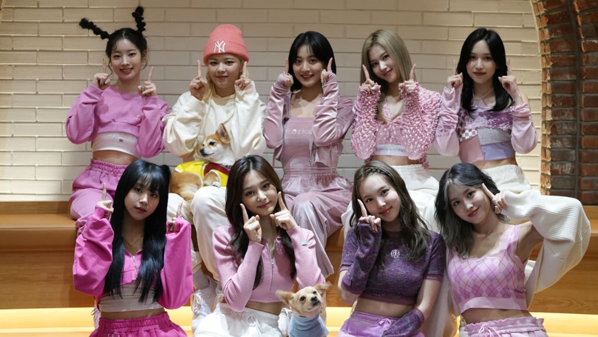 Girl grup K-pop TWICE menikmati popularitas global, merencanakan tur AS
