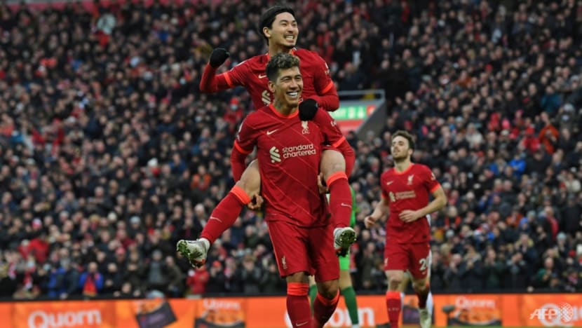 Liverpool beat Brentford to move up to second 