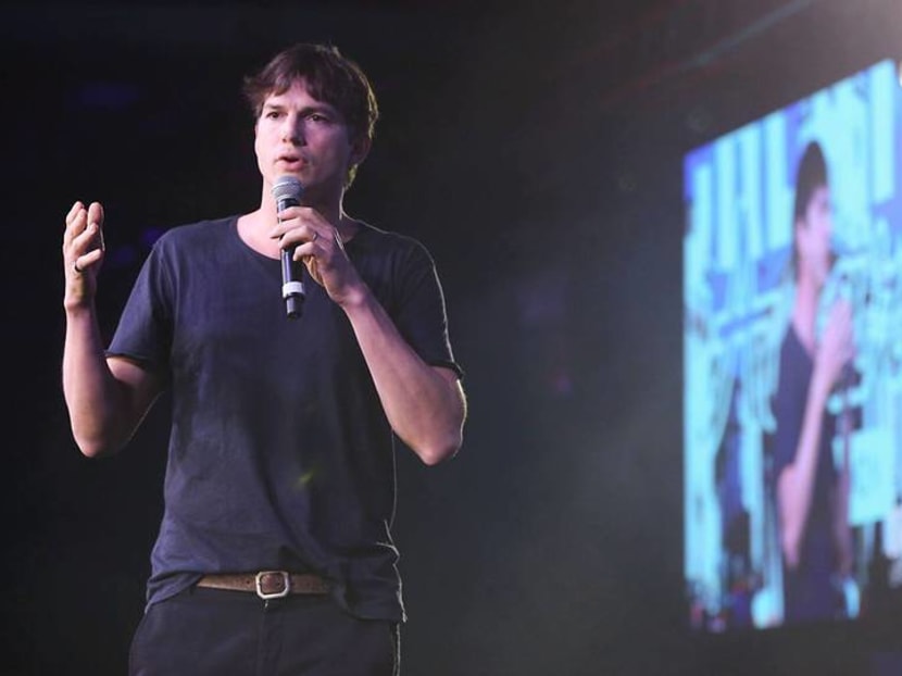 Ashton Kutcher wants you to text him at this phone number Ashton Kutcher wants you to text him at this phone number