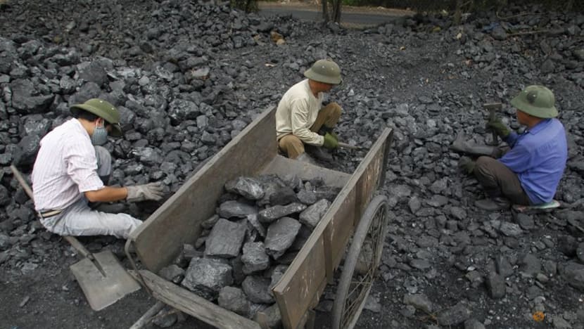 G7 makes new $15 billion offer to Vietnam to cut coal use -sources G7 makes new $15 billion offer to Vietnam to cut coal use -sources