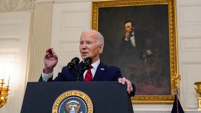 Biden lets Ukraine use US arms inside Russia