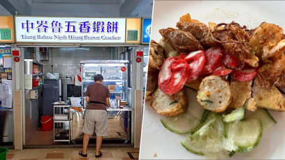 Famous Tiong Bahru Five Spice Prawn Fritter Hawker Relocates Stall, Still Operates For Only 2 Hours A Day