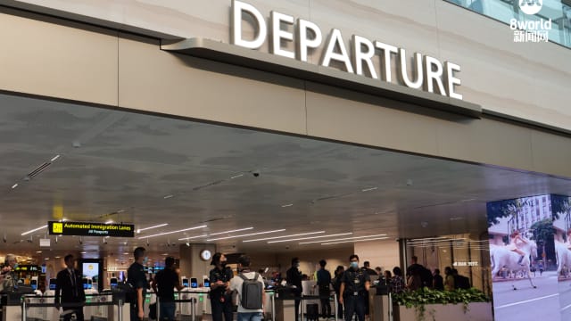 明年起国人和外国游客 海陆空关卡出境时无需出示护照