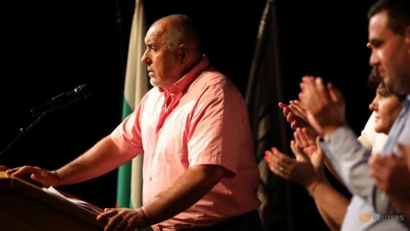 Bulgarian protest parties gain edge with corruption in spotlight Bulgarian protest parties gain edge with corruption in spotlight