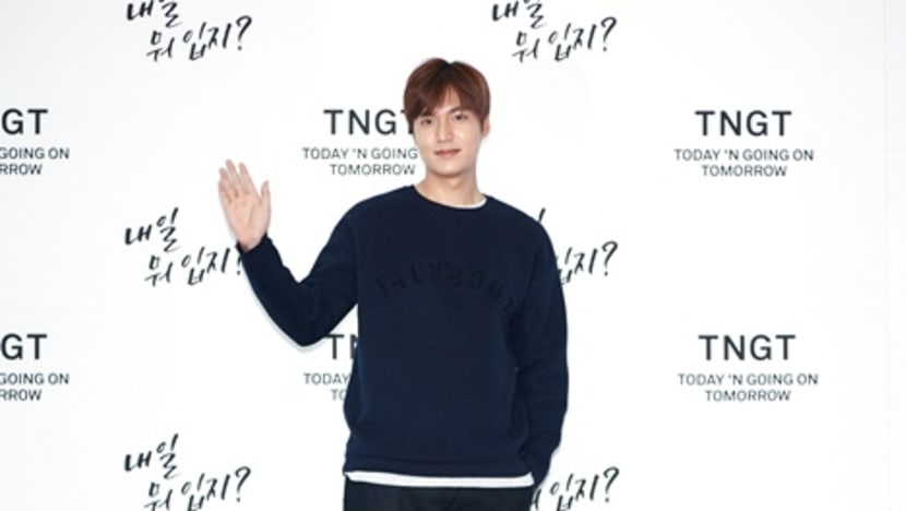 Lee Min Ho Gathers Throngs of Fans to Fan Signing