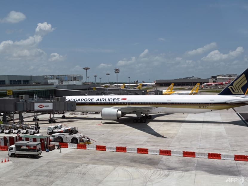 SIA to progressively restore pilots' basic salaries after reaching agreement with union SIA to progressively restore pilots' basic salaries after reaching agreement with union