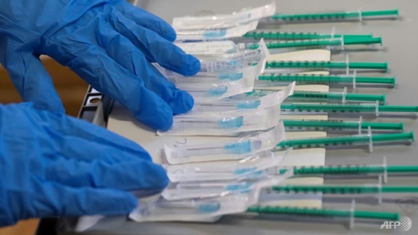 Commentary: People think they don’t need a fourth COVID-19 vaccine shot. They’re wrong Commentary: People think they don’t need a fourth COVID-19 vaccine shot. They’re wrong