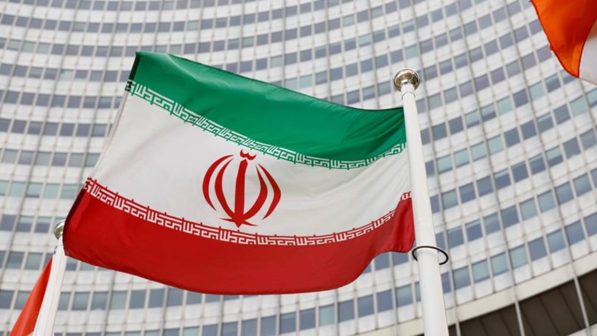 Anggota parlemen Iran menetapkan kondisi untuk menghidupkan kembali kesepakatan nuklir 2015 di tengah pembicaraan yang terhenti